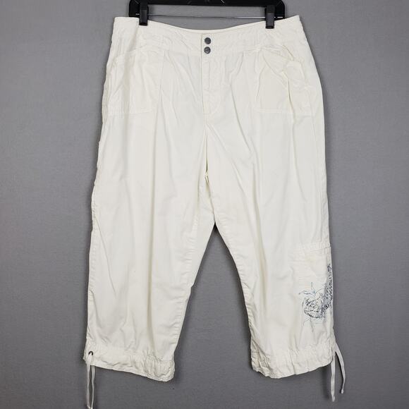 Coldwater Creek Size 12 Tie Bottom Capri Pants White Blue Paisley Design Beach - Picture 1 of 9